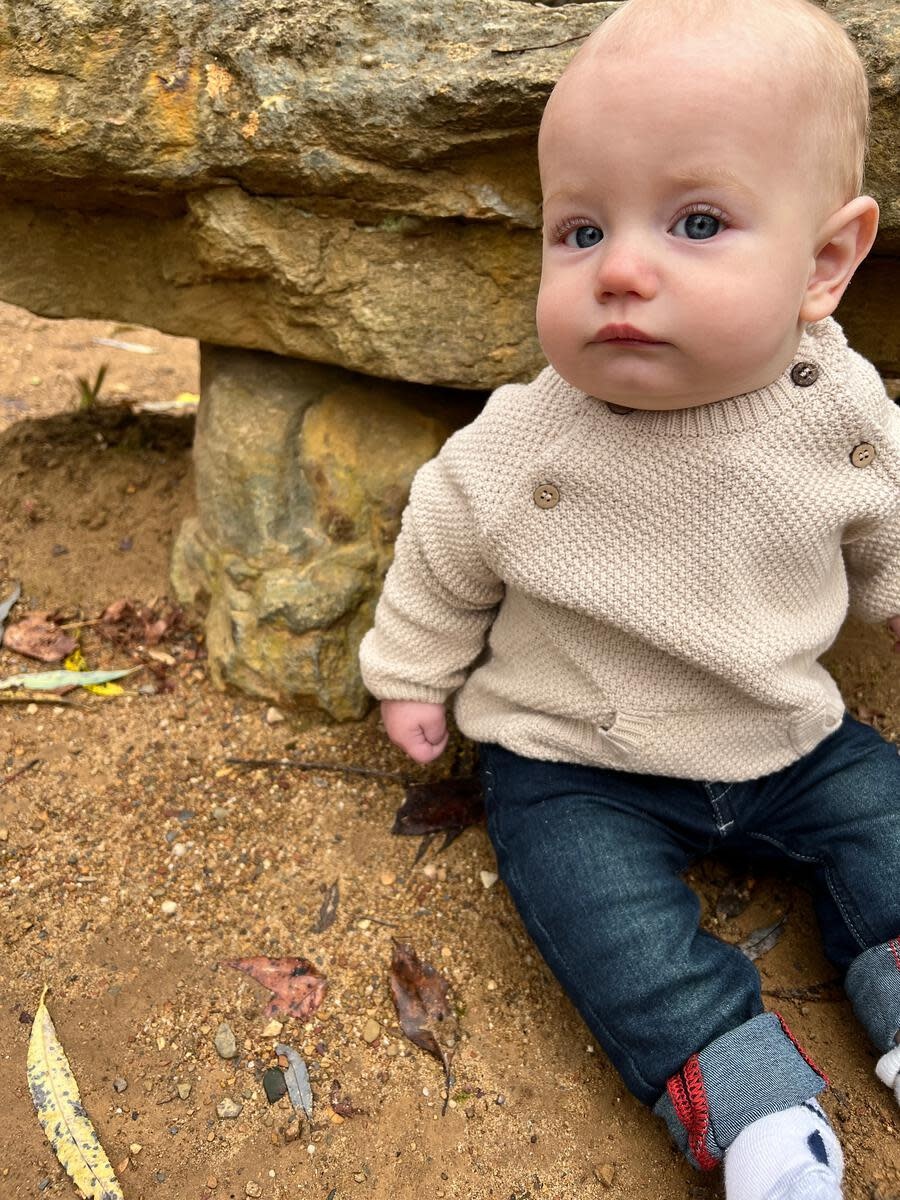 Me & Henry Baby / Toddler Pull-Over Sweater