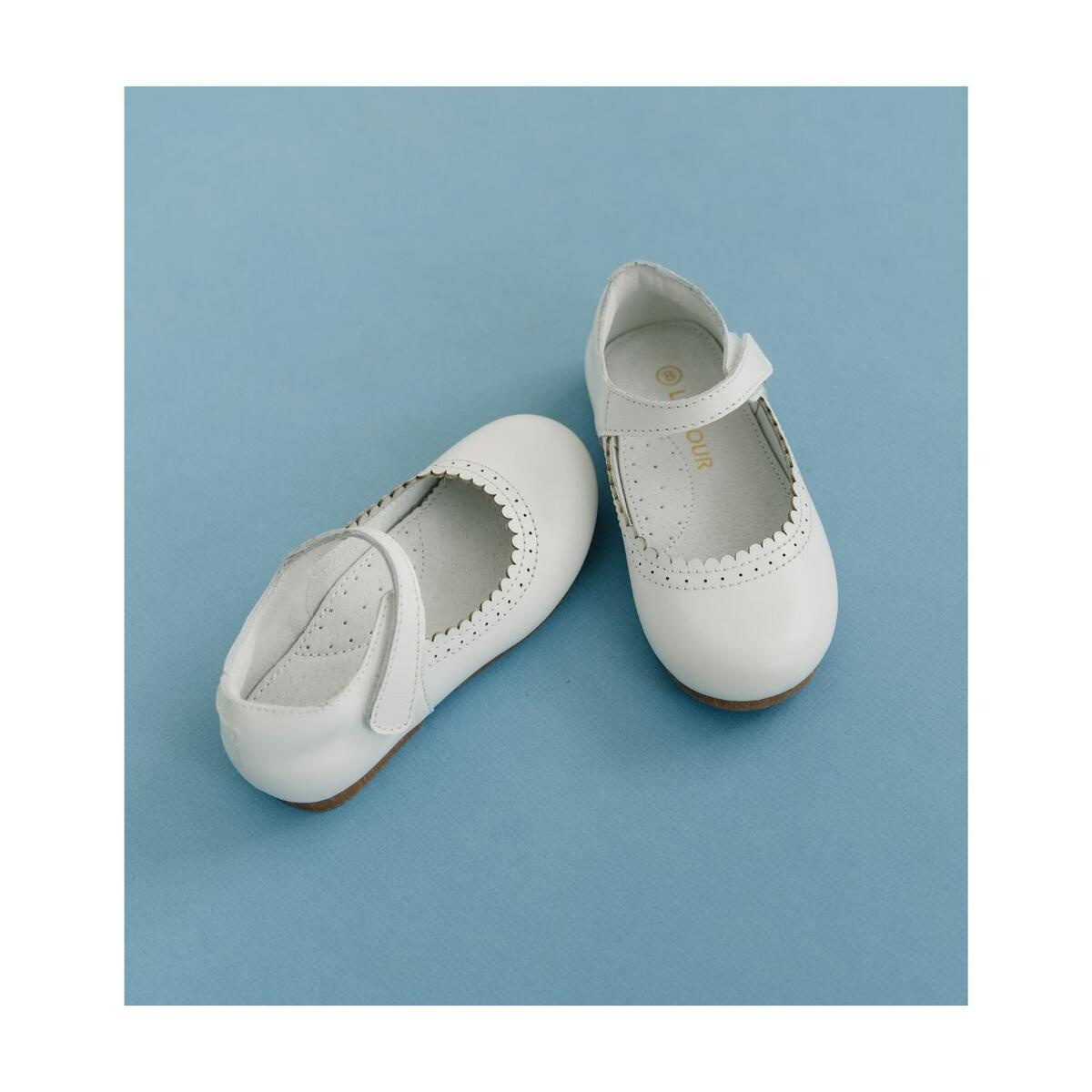 L'amour Lucille Scalloped Flat
