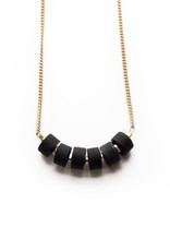 ALIGNMENT NECKLACE IN ONYX 18"
