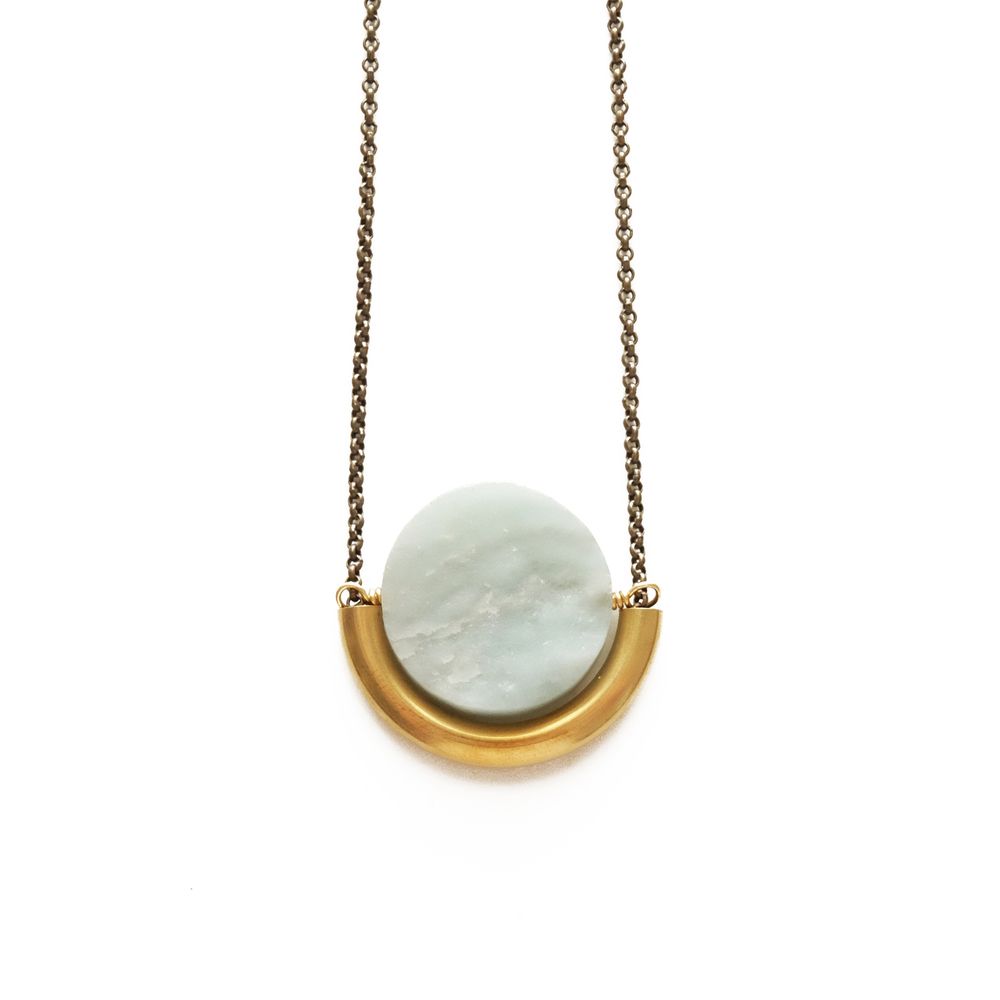 SUN AND MOON NECKLACE IN AMAZONITE