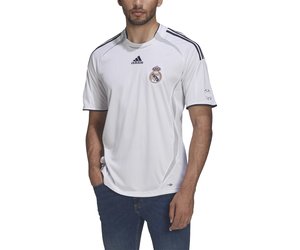 Real Madrid adidas Teamgeist jersey now available on FIFA 22