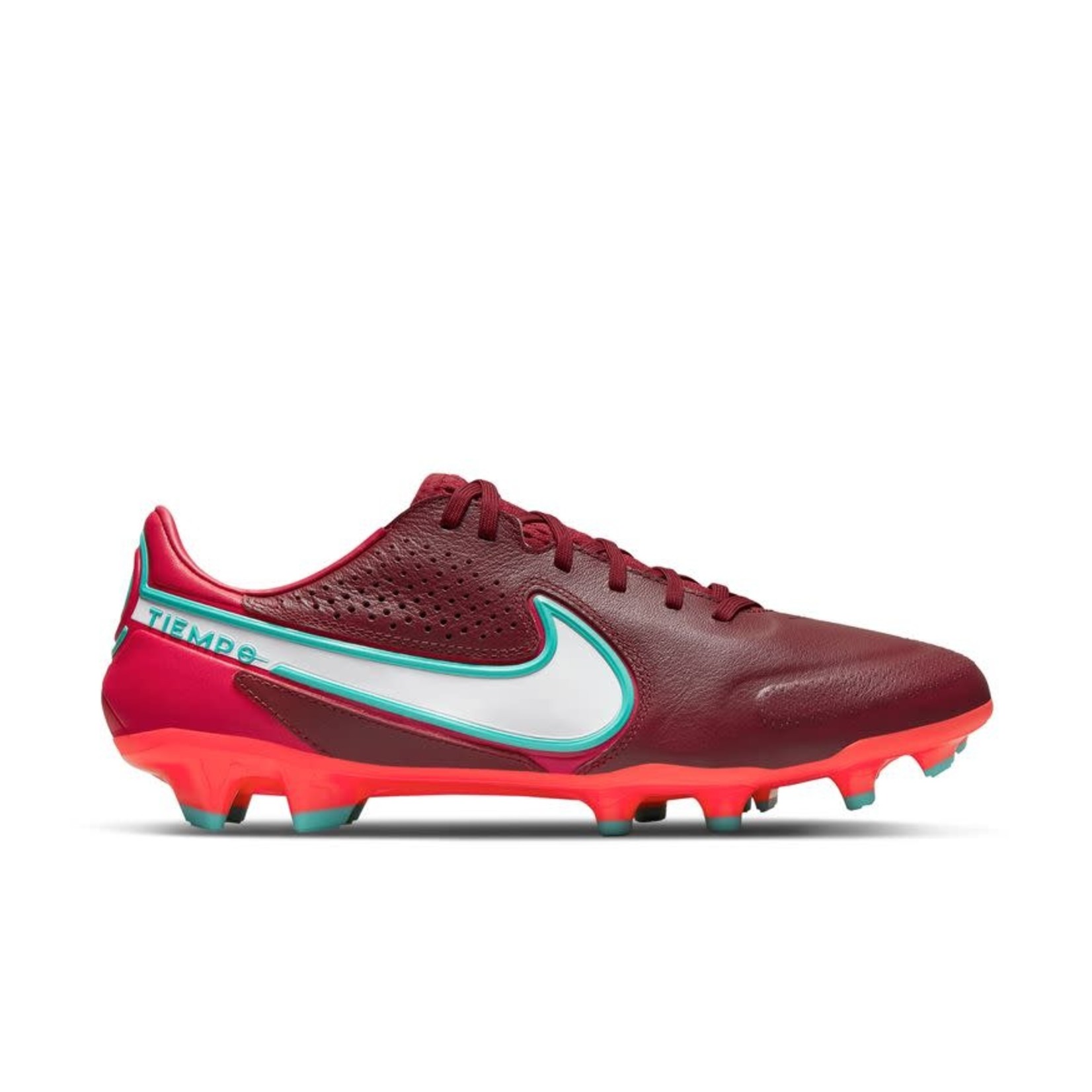 nike soccer cleats maroon