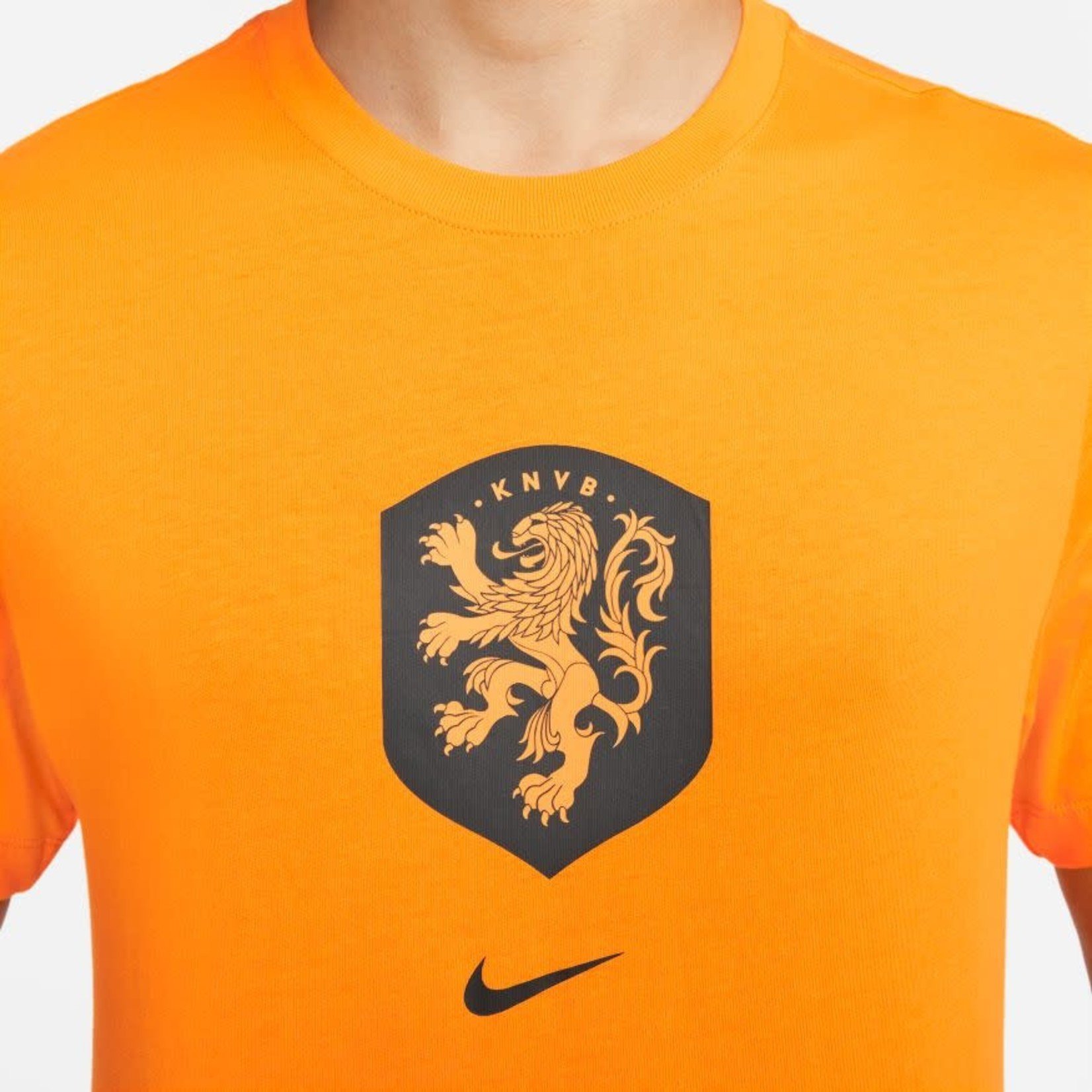 HOLLAND `KNVB` CREST FLAG ORANGE - Soccer Plus