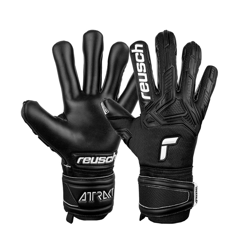 Reusch Attrakt Freegel Infinity Finger Support Glove - SoccerWorld