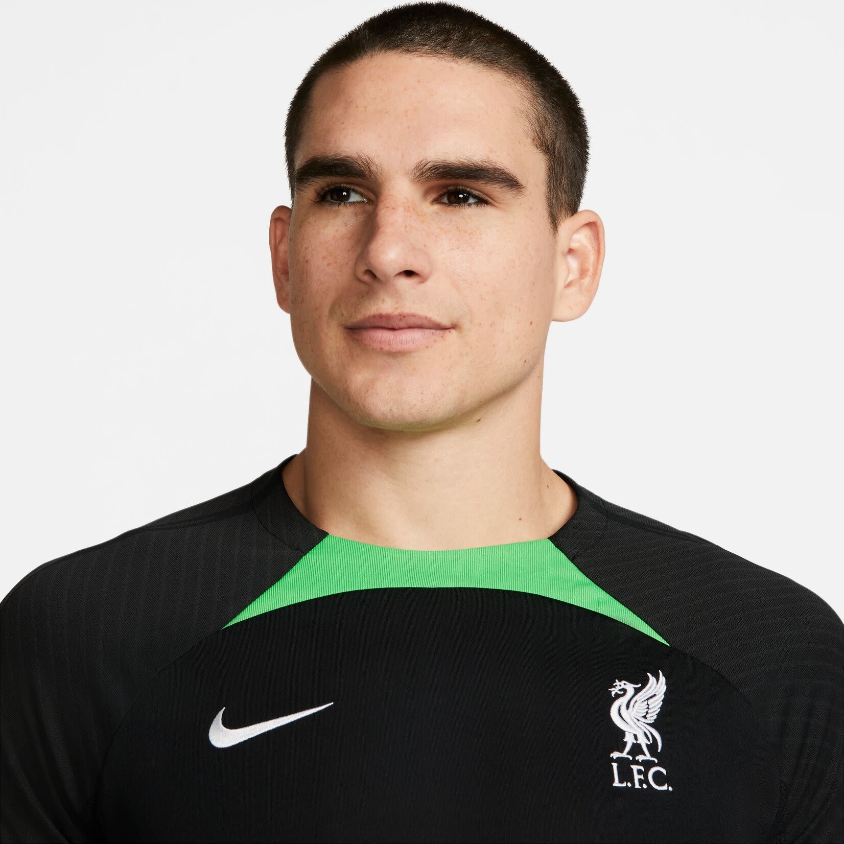 Nike Liverpool 23/24 Strike Training Jersey (Black/Green)