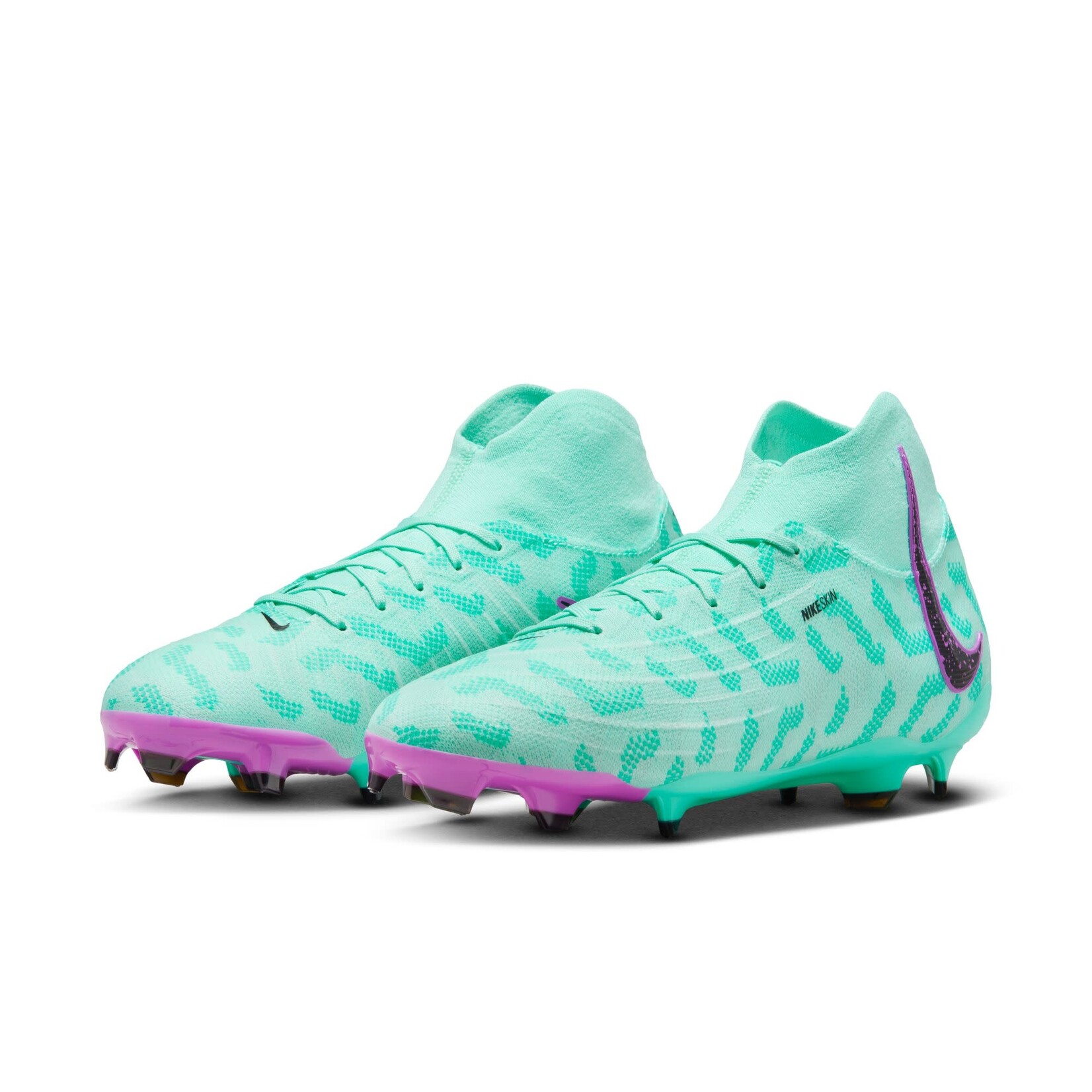 Nike Phantom Luna Pro FG - SoccerWorld - SoccerWorld