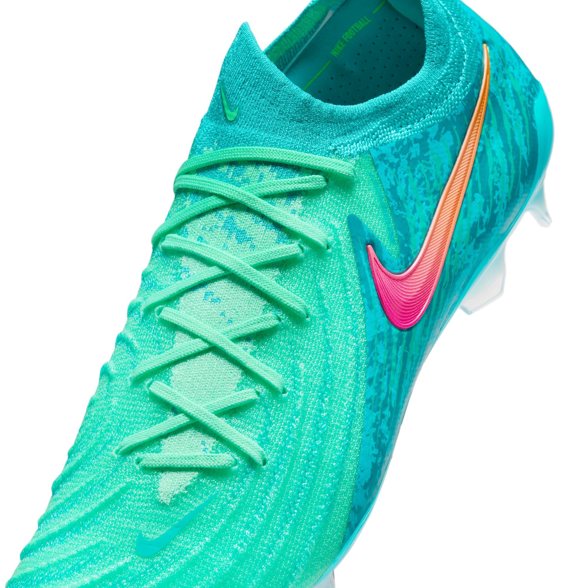 Nike Phantom GX 2 Elite LV8 FG - SoccerWorld - SoccerWorld