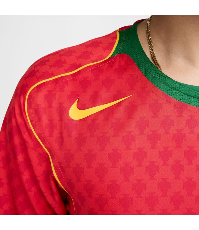 Nike Portugal 2004 Reissue Jersey (Red)