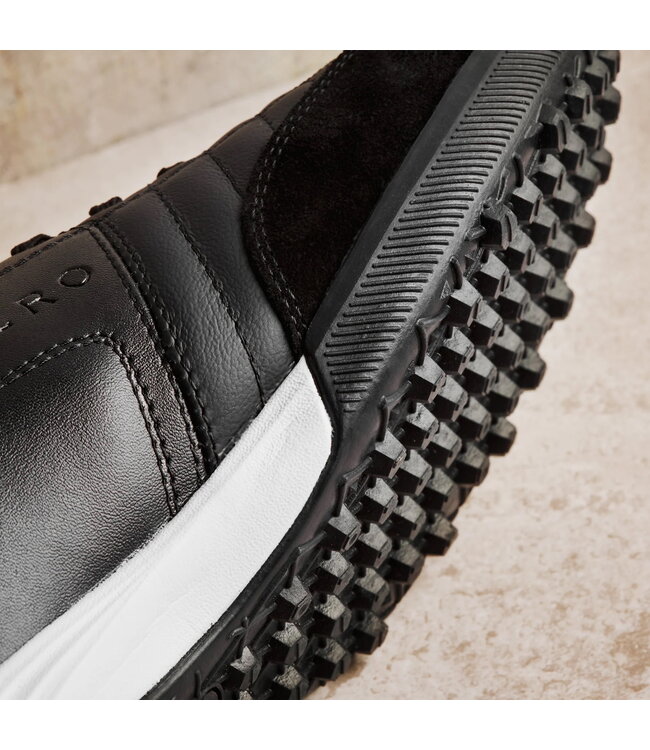 UnoZero Dominio Turf (Black/Gold)