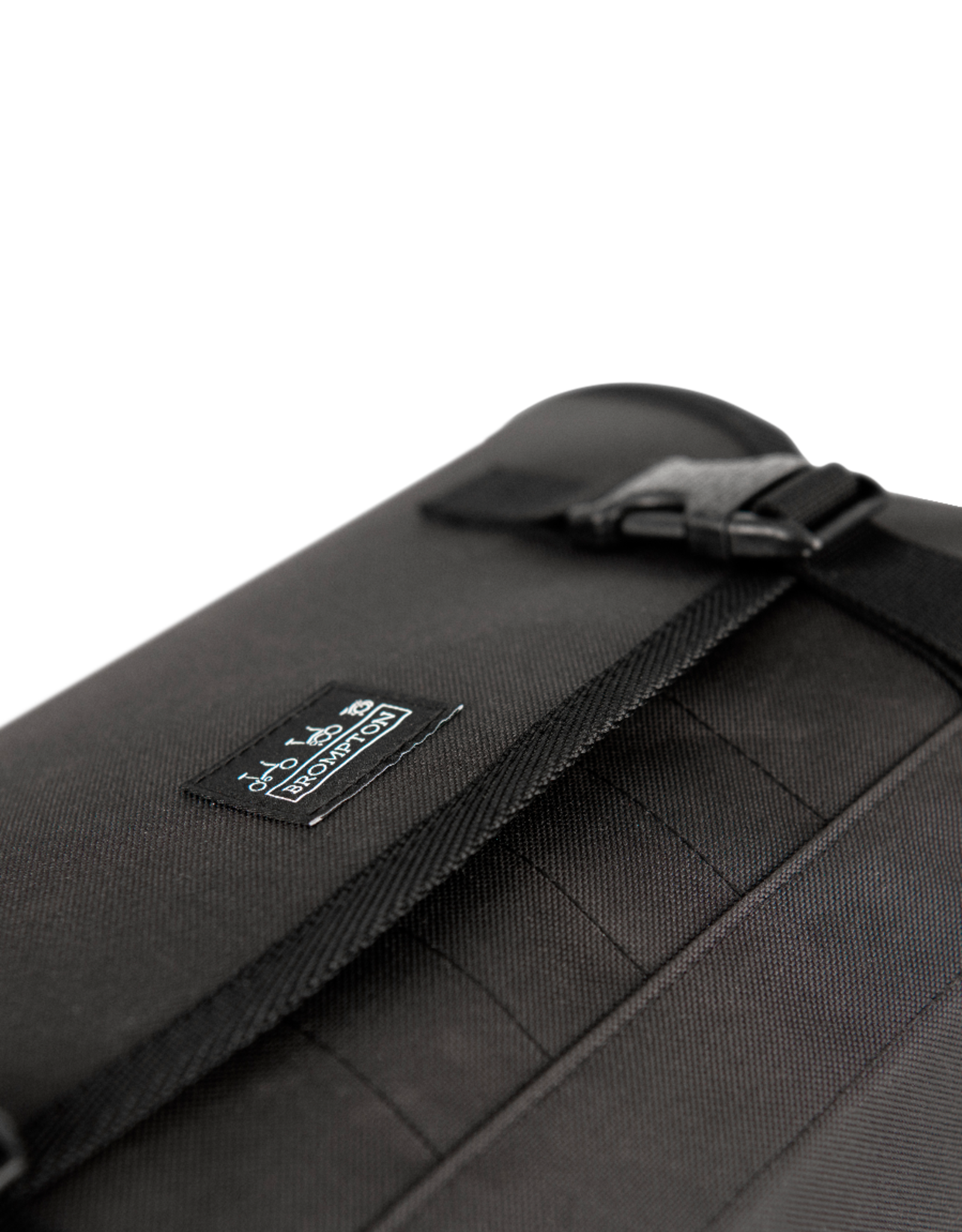Brompton Brompton -  Luggage - Metro Messenger Bag, Medium, Black w/frame