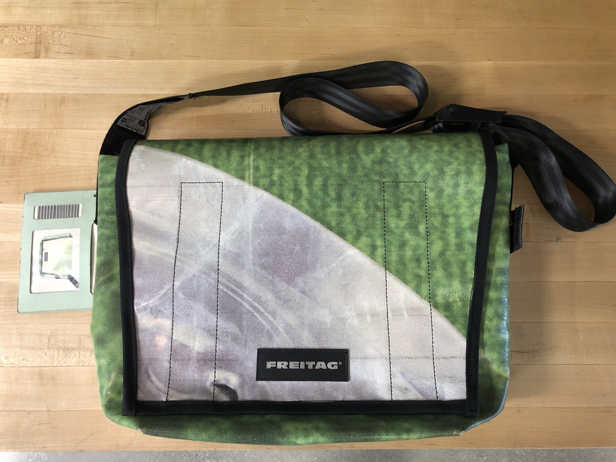 Freitag F12 Dragnet Messenger - The Center