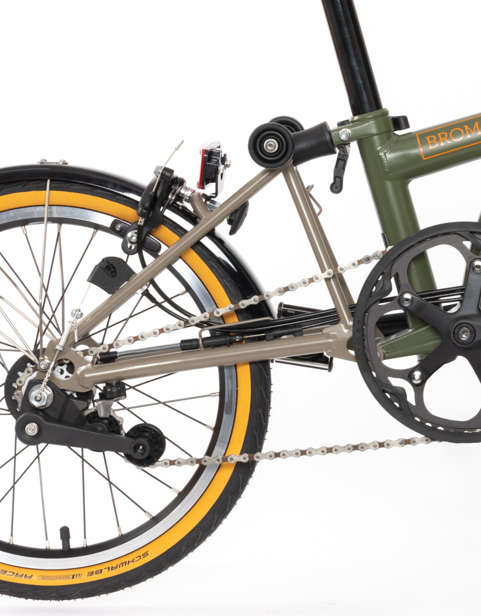 Brompton Brompton X - Bear Grylls C line Explore, M handlebar, Brooks C17 Black, Ergon GE1 Evo Slim Deep Moss, Eazy Wheels