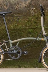 Brompton Brompton X - Bear Grylls C line Explore, M handlebar, Brooks C17 Black, Ergon GE1 Evo Slim Deep Moss, Eazy Wheels