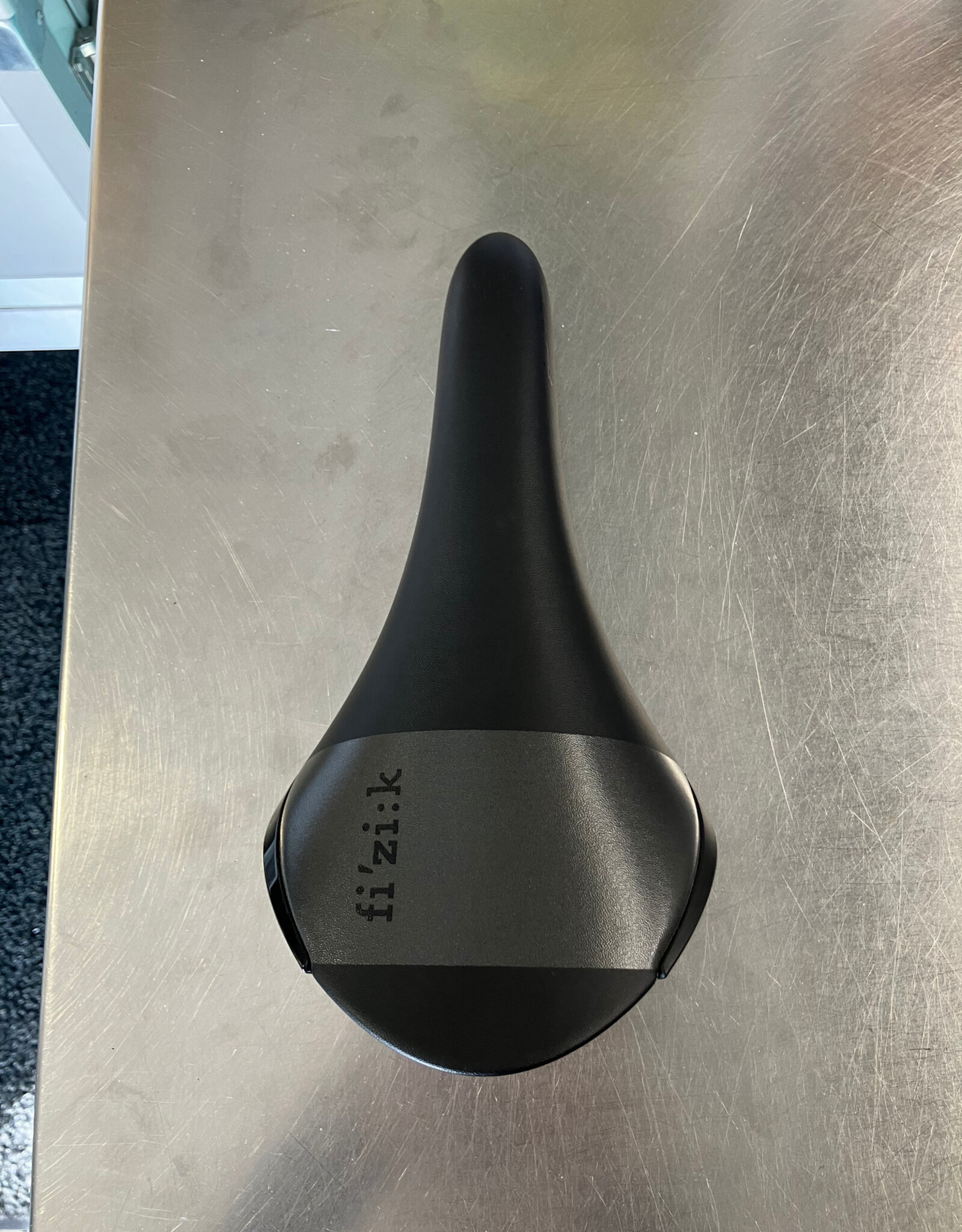 Fizik Aliante R7 Manganese Rail Road Saddle 138mm Regular