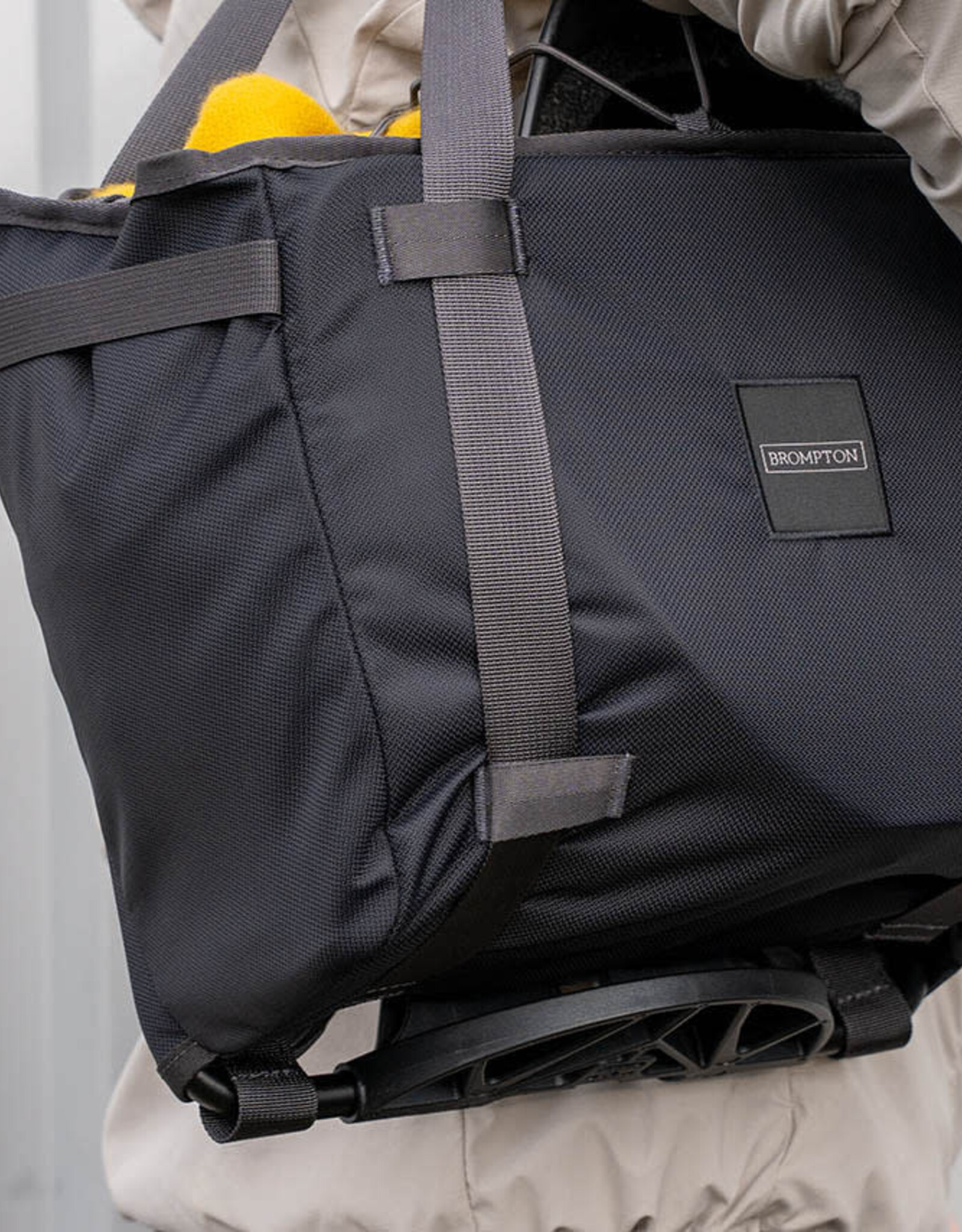 Brompton Brompton - Luggage - Basket Bag + frame, Small, Black