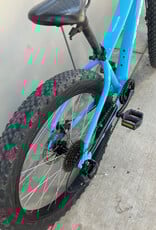 Trek Roscoe 24, 8-speed, Disc Brakes, Light Blue