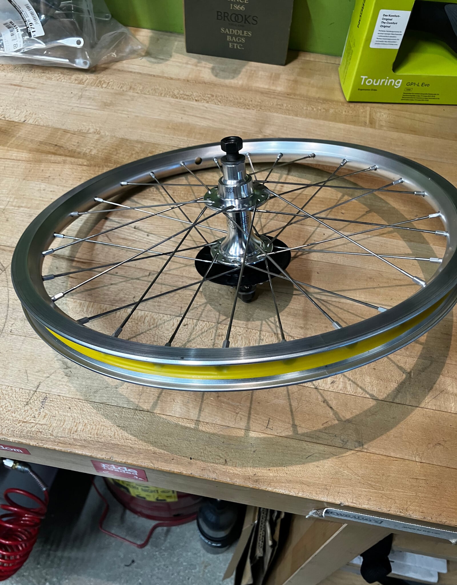Brompton Brompton - Wheels - Rear Wheel Incl Fittings for 2-speed 12/16T cogs, Silver