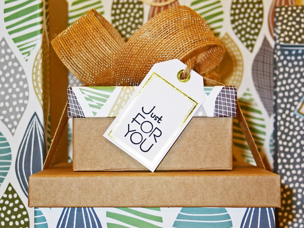 Conscious Gift Giving: Sustainable Shopping and Best Gifts for Kids