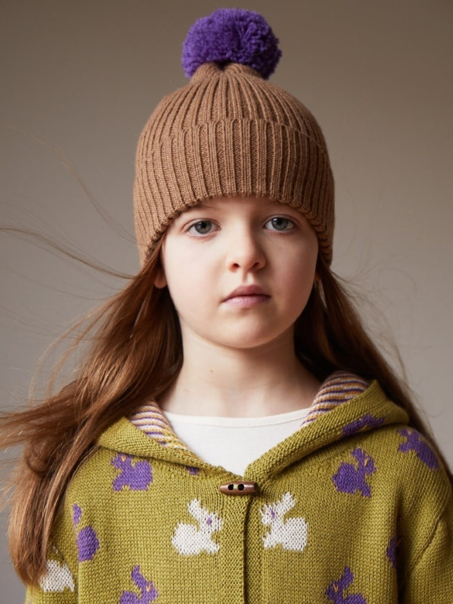Camel pom pom hat shop