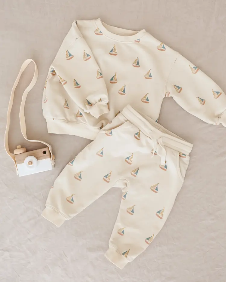 Rylee + Cru Inc. SWEATSHIRT || SAILBOATS