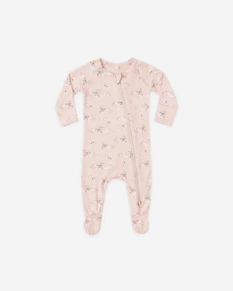 Rylee + Cru LLC BAMBOO ZIP FOOTIE || SWANS
