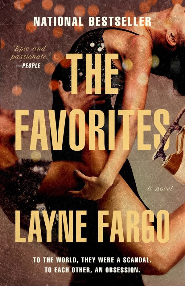 Random House Trade Paperbacks The Favorites: A Novel