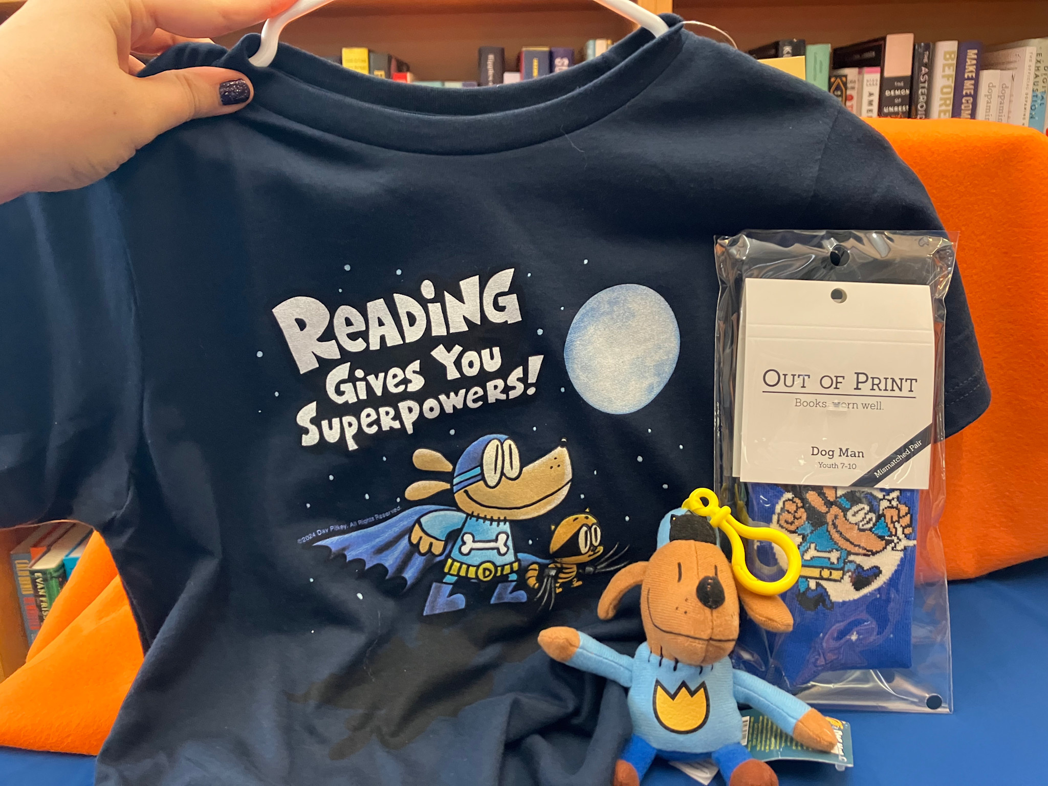 Linden Tree Books St. Nicholas Catholic School Angel Tree of Hope: $40 Gift Bundle