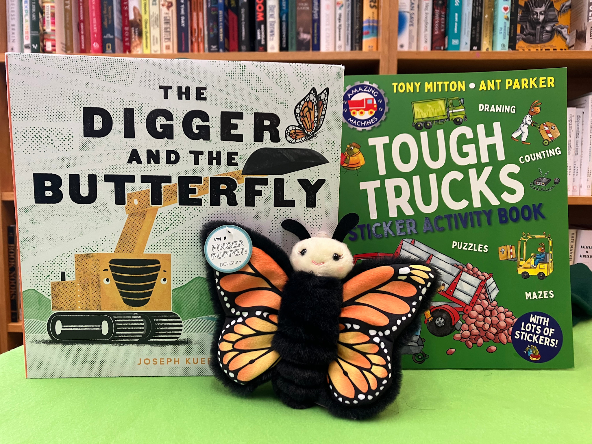 Linden Tree Books St. Nicholas Catholic School Angel Tree of Hope: $35 Gift Bundle