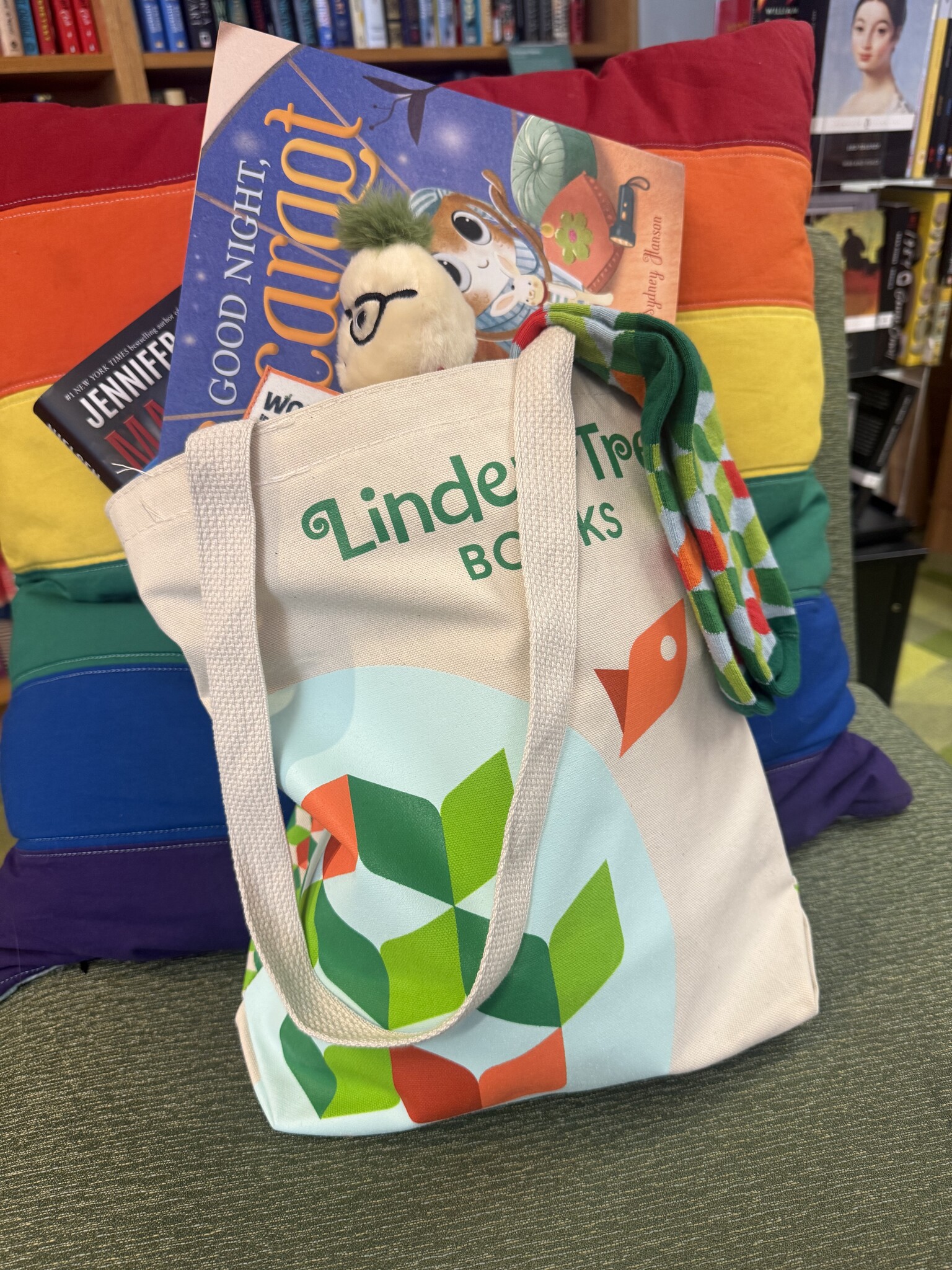 Linden Tree tote bag and socks bundle bonus