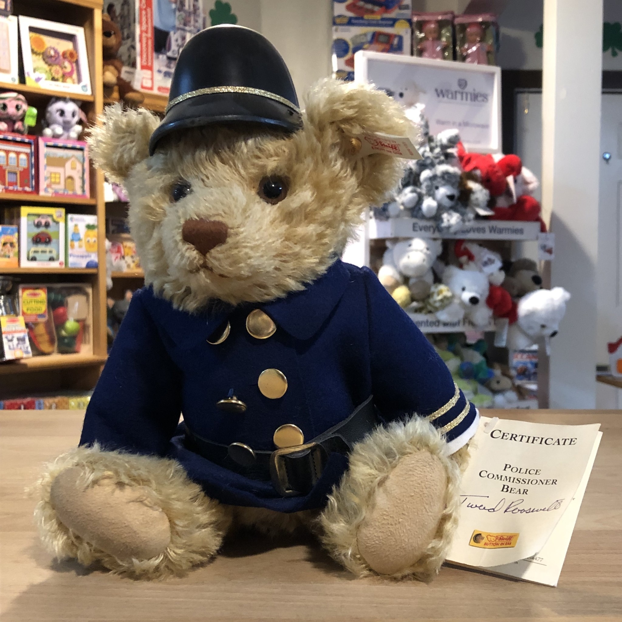 STEIFF POLICE COMMISSIONER BEAR