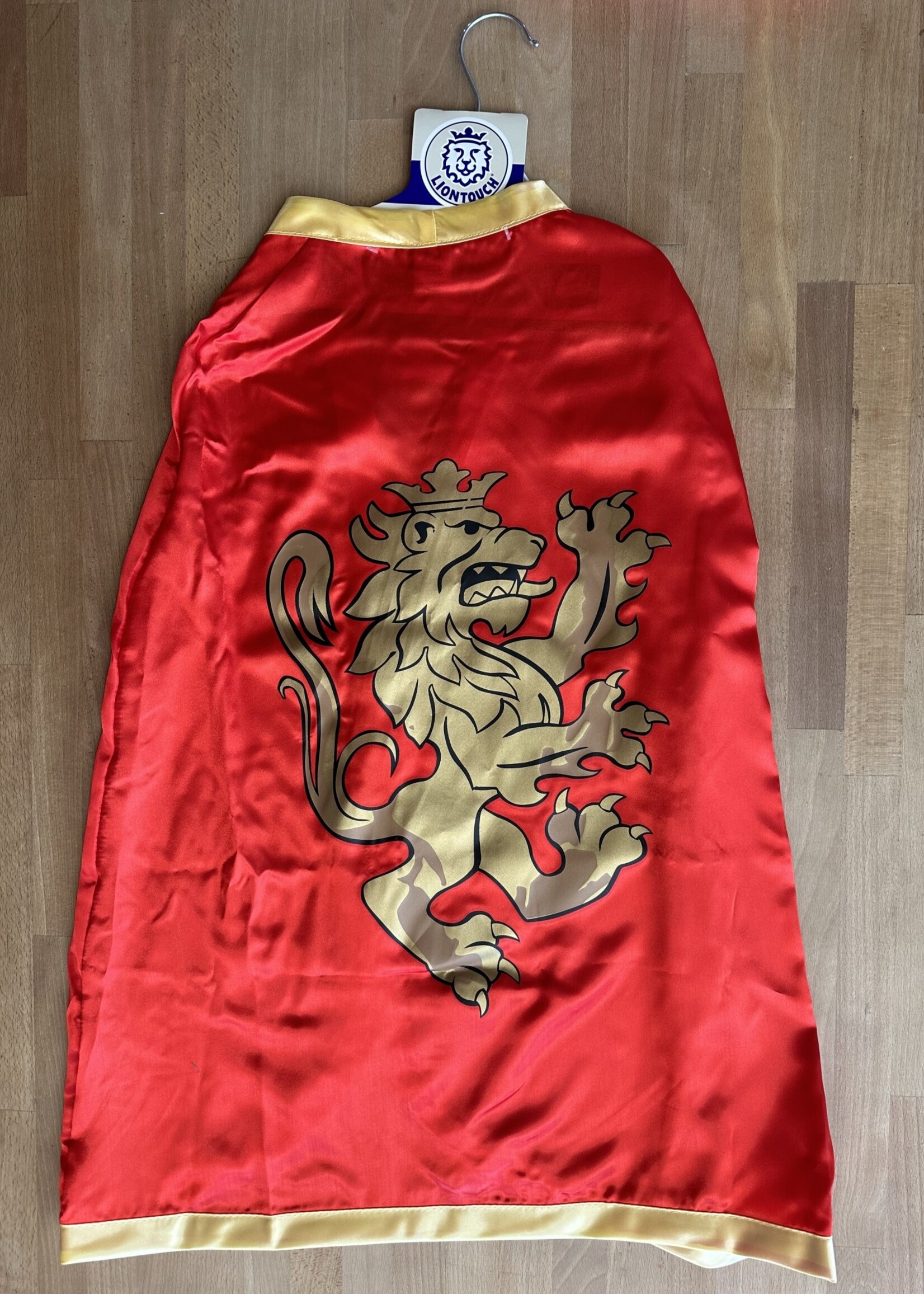Noble Knight Cape, Red