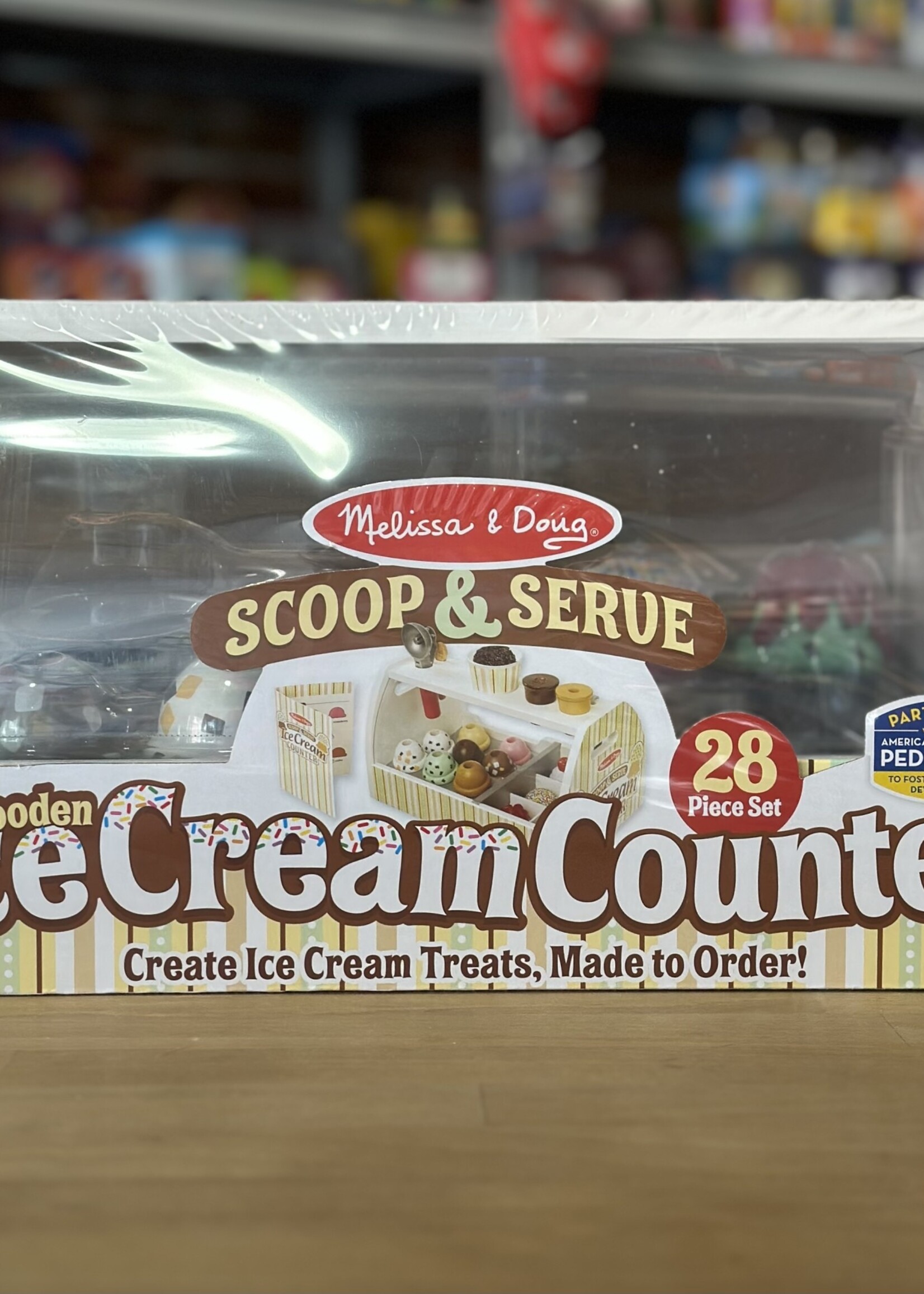 Melissa & Doug Scoop & Serve Ice Cream Counter
