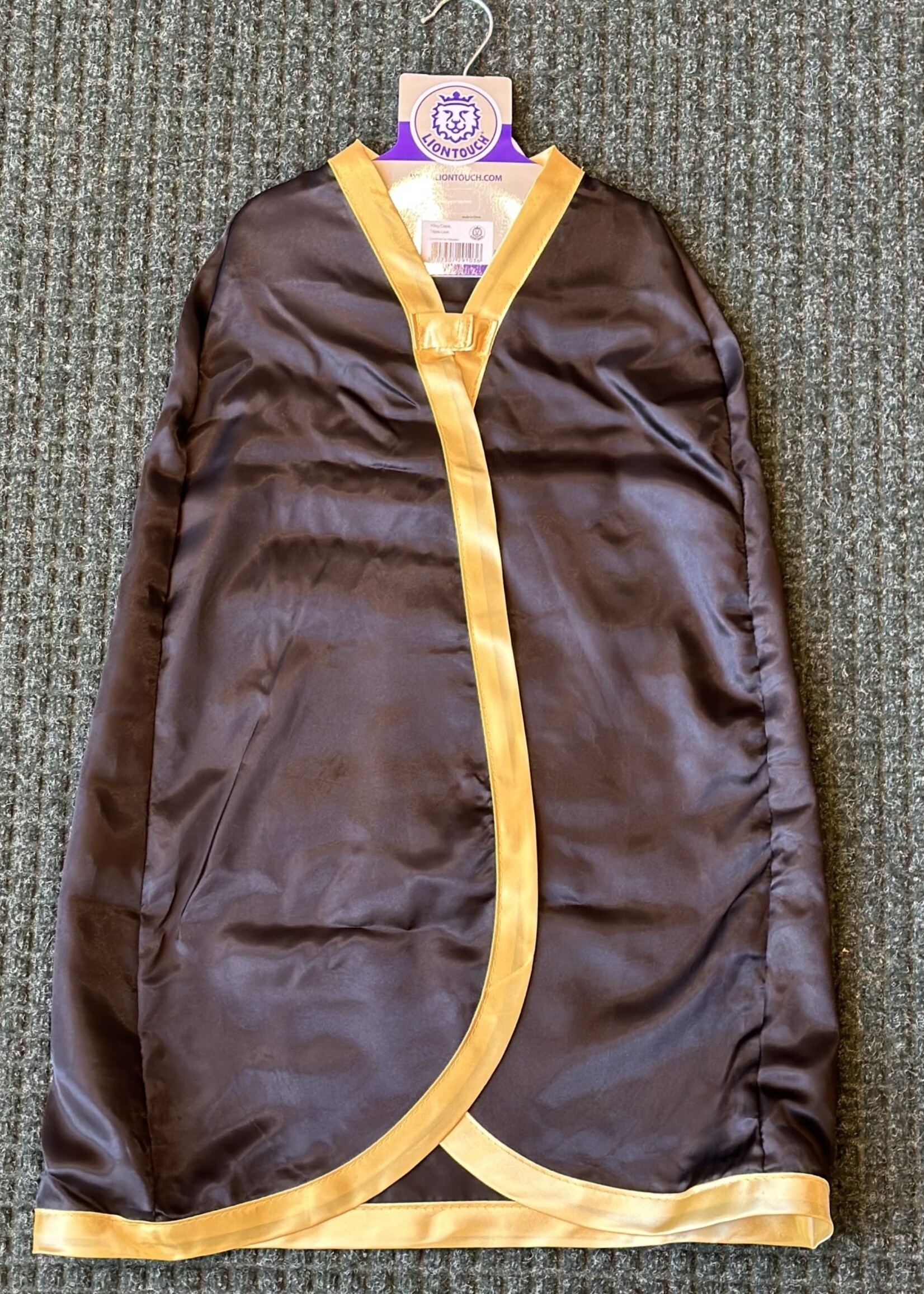Triple Lion King Cape