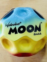 Hyper Bounce Moon Ball Gradient Pastel