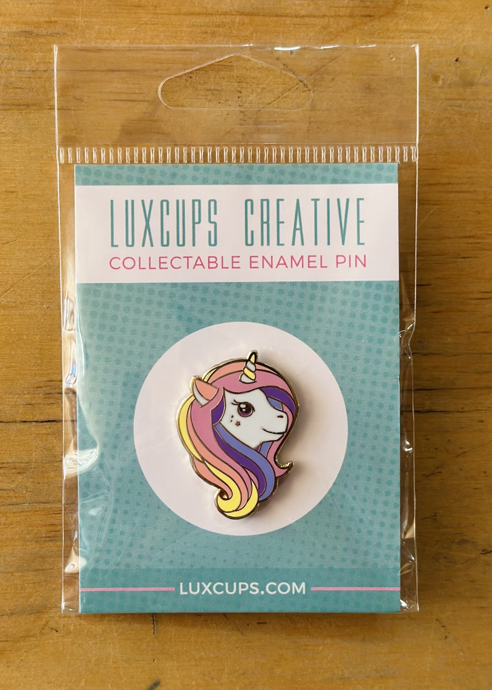 Luxcups Creative Rainbow Unicorn Enamel Pin