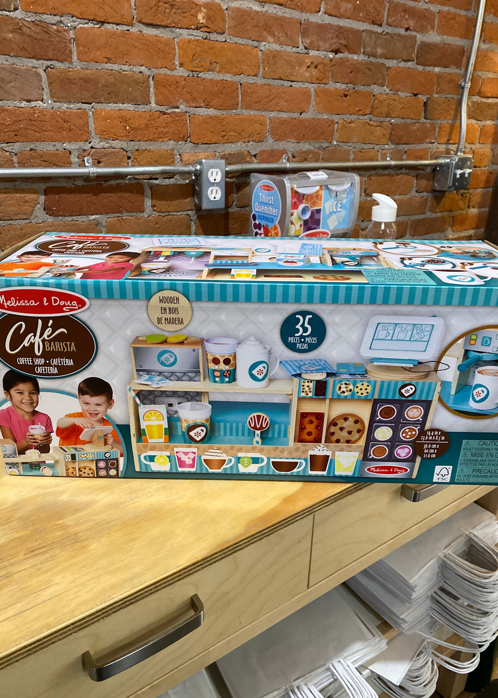 Melissa & Doug Cafe Barista Coffee Shop