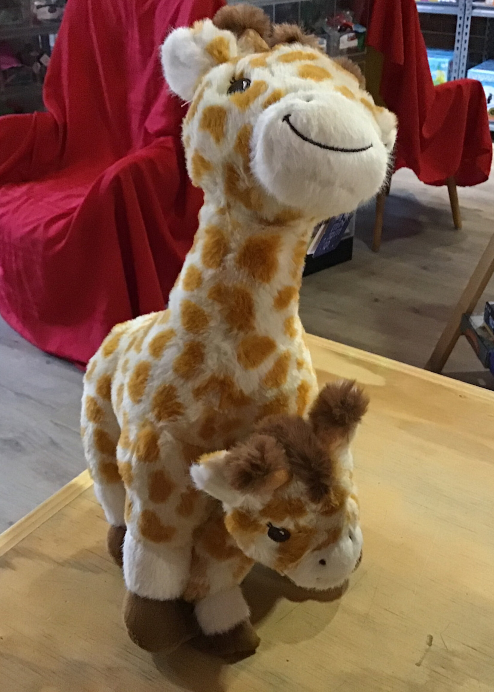 Tri-Action Toys Snooze Monsters- Giraffe & Baby