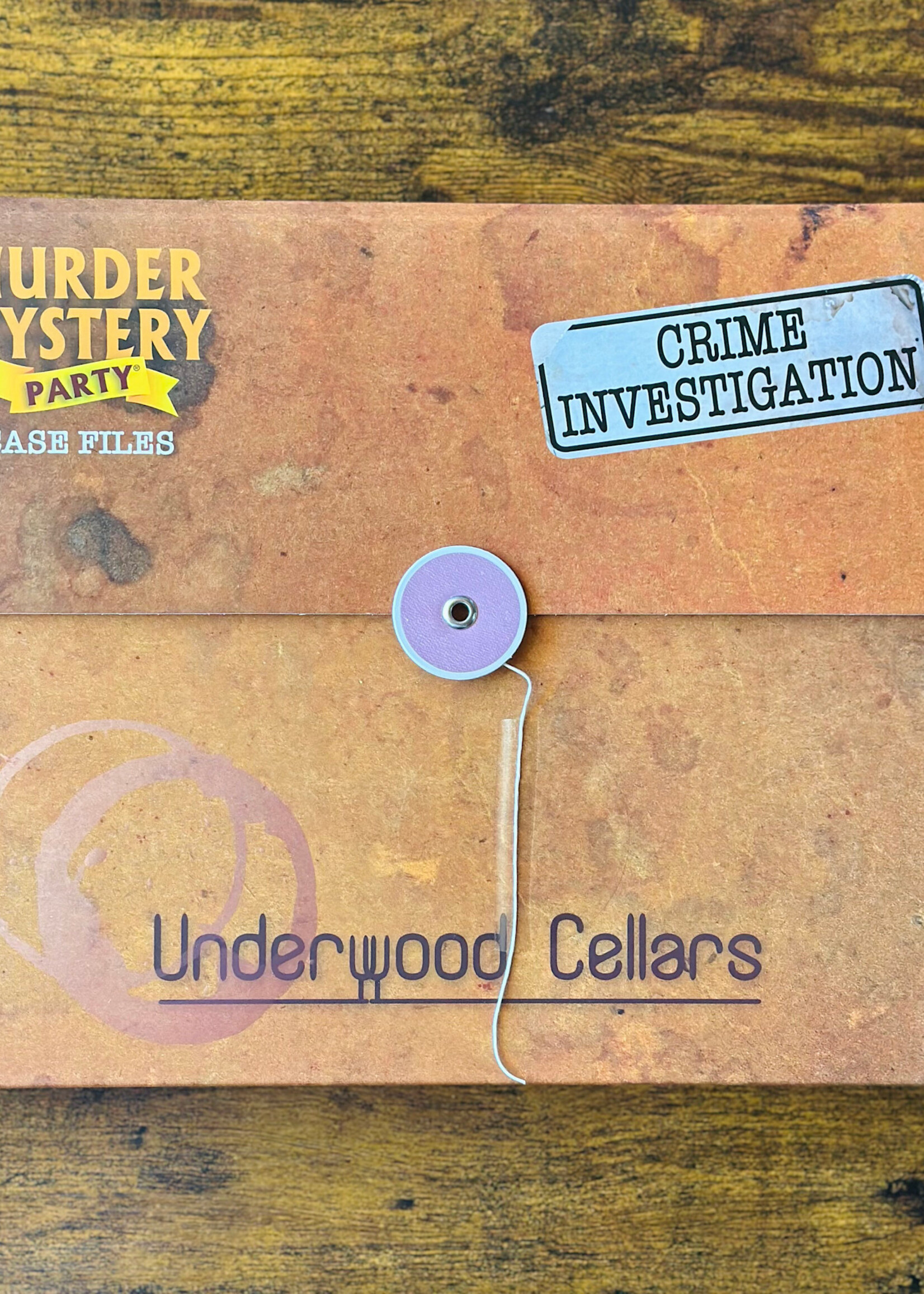 University Games Murder Mystery - Underwood Cellars (Case Files)