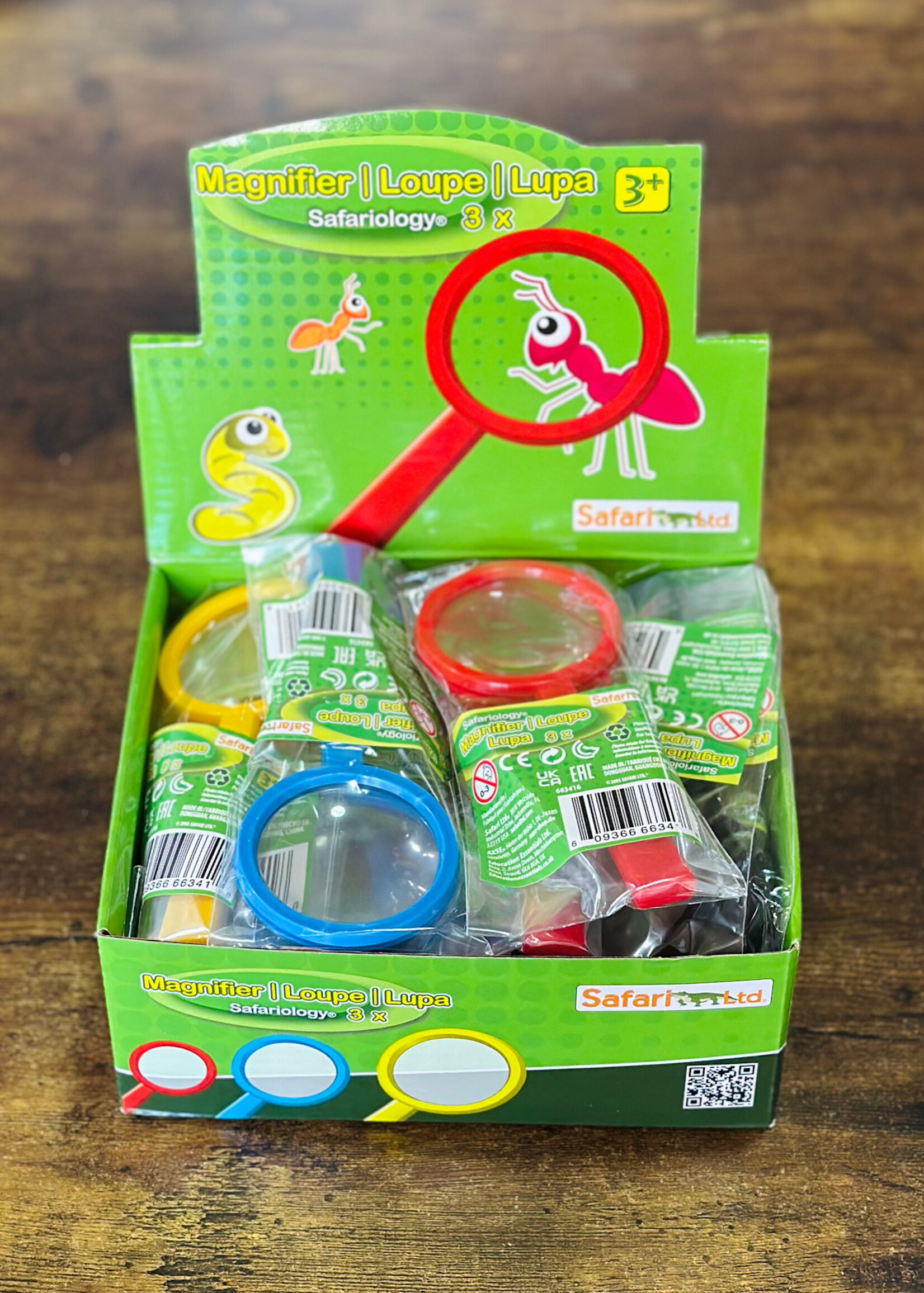 Safari Magnifying Lens (Red) - Safariology