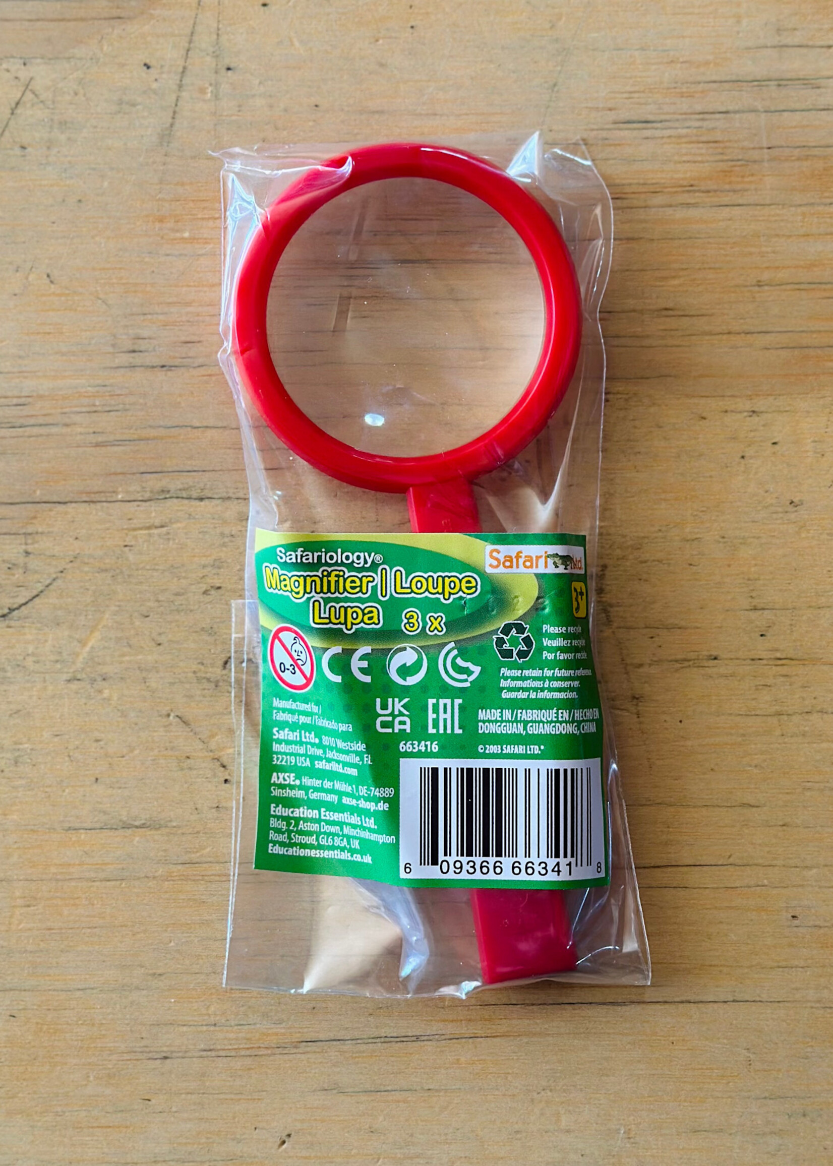 Safari Magnifying Lens (Red) - Safariology