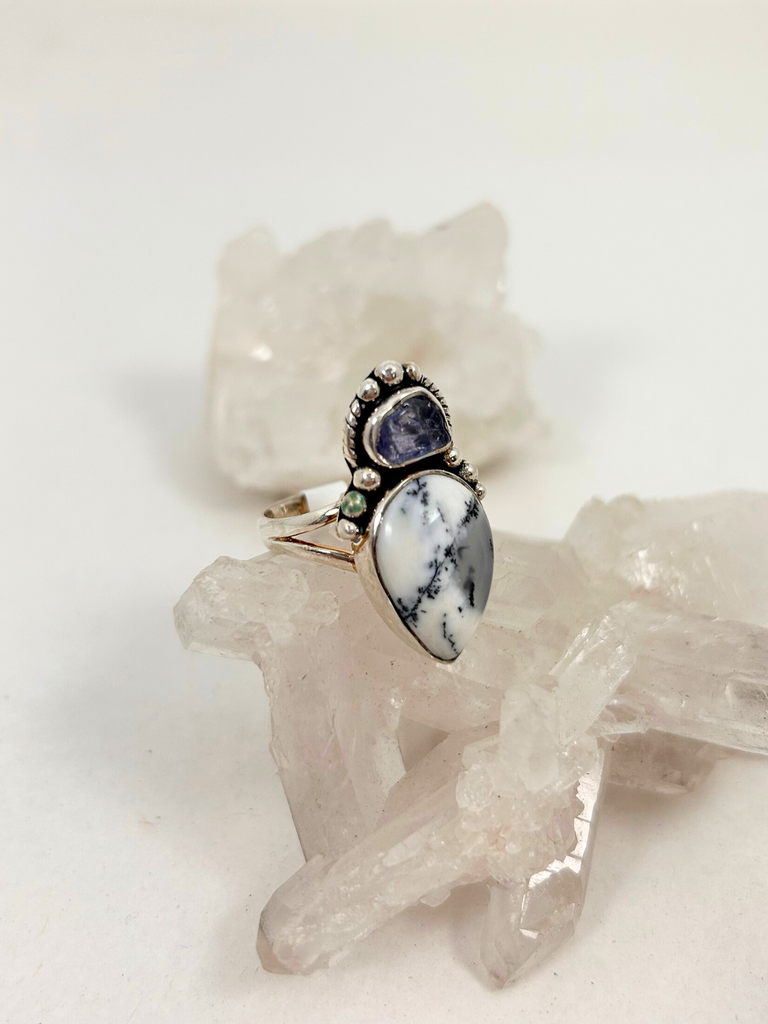 Tanzanite + Dendrite Ring