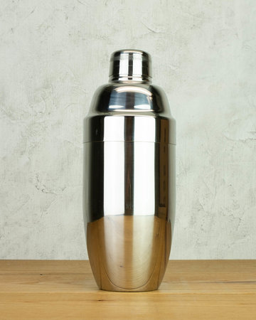 Usagi Large Stainless Steel Cobbler Shaker