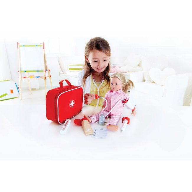 Hape - Doctor On Call Kit E3010