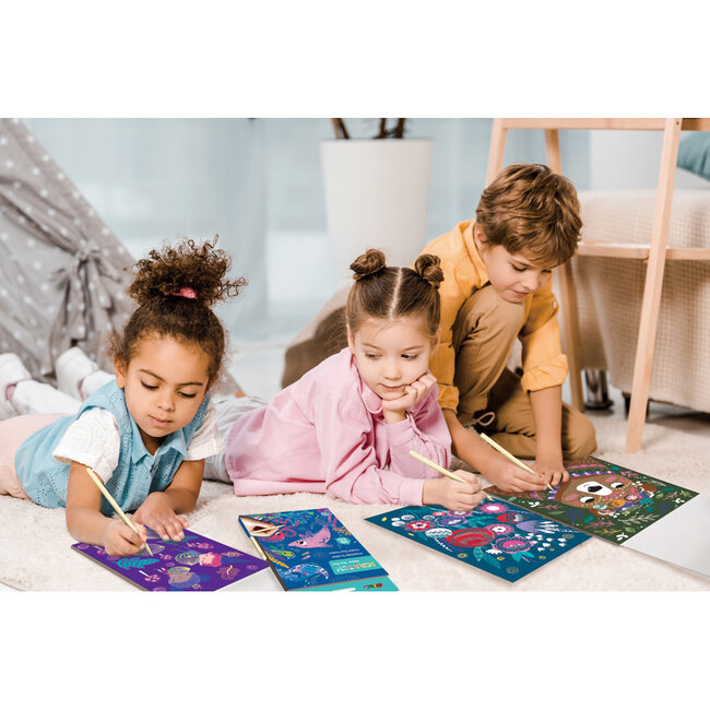 Avenir Scratch Pad - Secret Garden CH221833