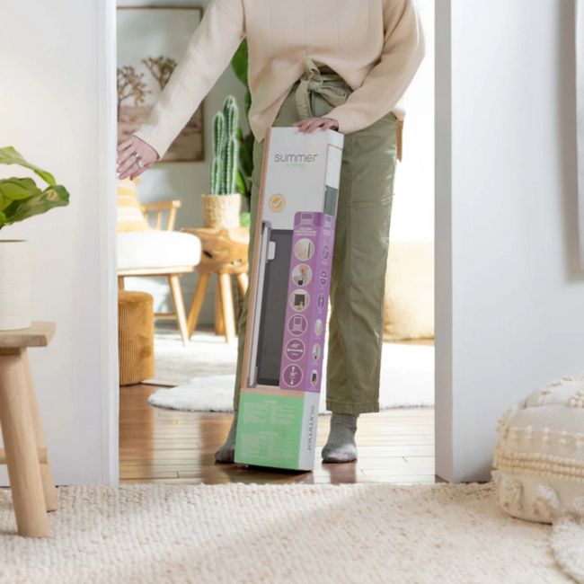 Ingenuity - 52" Retractable Thruway Gate