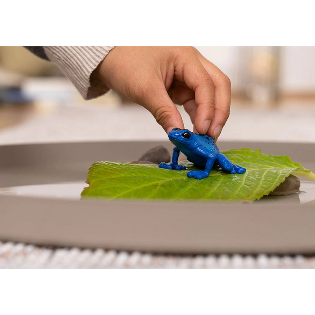 Schleich Wildlife Green Dot Poison Dart Frog 14864