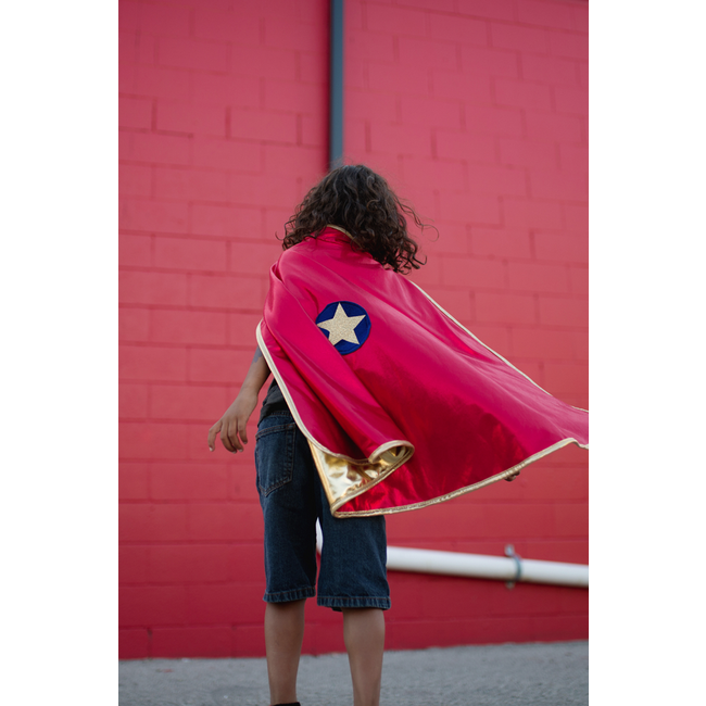Great Pretenders Reversible Wonder Cape Red/Gold Size 5-6