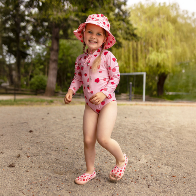 Jan & Jul Aqua-Dry Bucket Hat - Pink Strawberry
