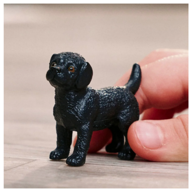 Schleich Farm World Green Dot Black Labrador Puppy 14922
