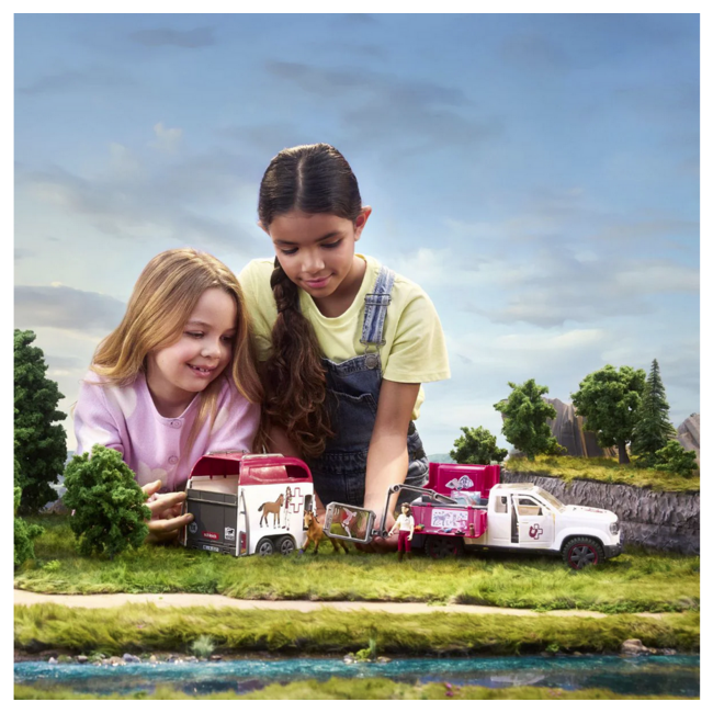 Schleich Horse Club Mobile Vet with Trailer 42704